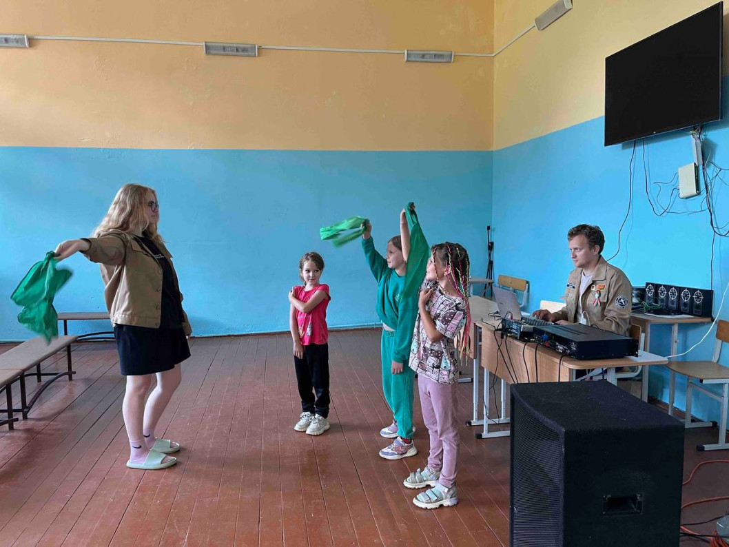 В Городокском районе одновременно приступили к работе сразу три студенческих отряда, в составе которых трудится 24 человека из числа молодёжи района
