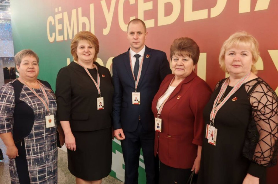 Делегаты VII Всебелорусского народного собрания от Городокского района прибыли во Дворец Республики
